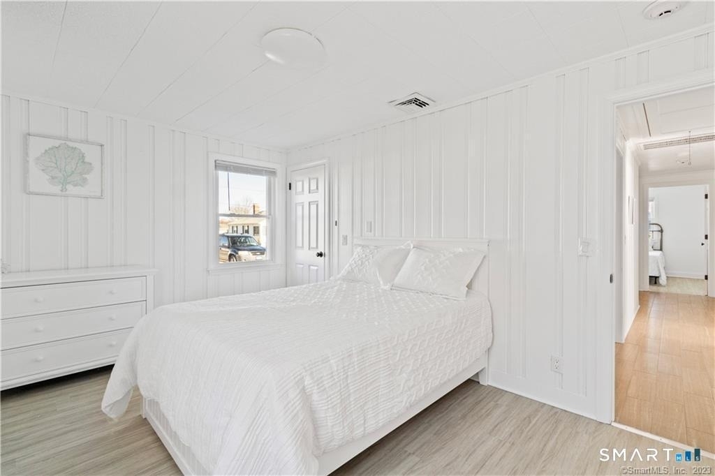 8 Belaire Manor - Photo 24