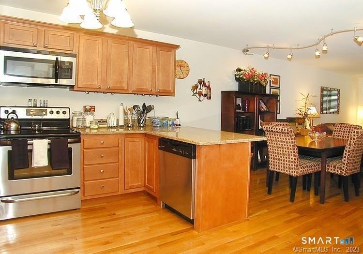 19 Bellevue Avenue - Photo 3