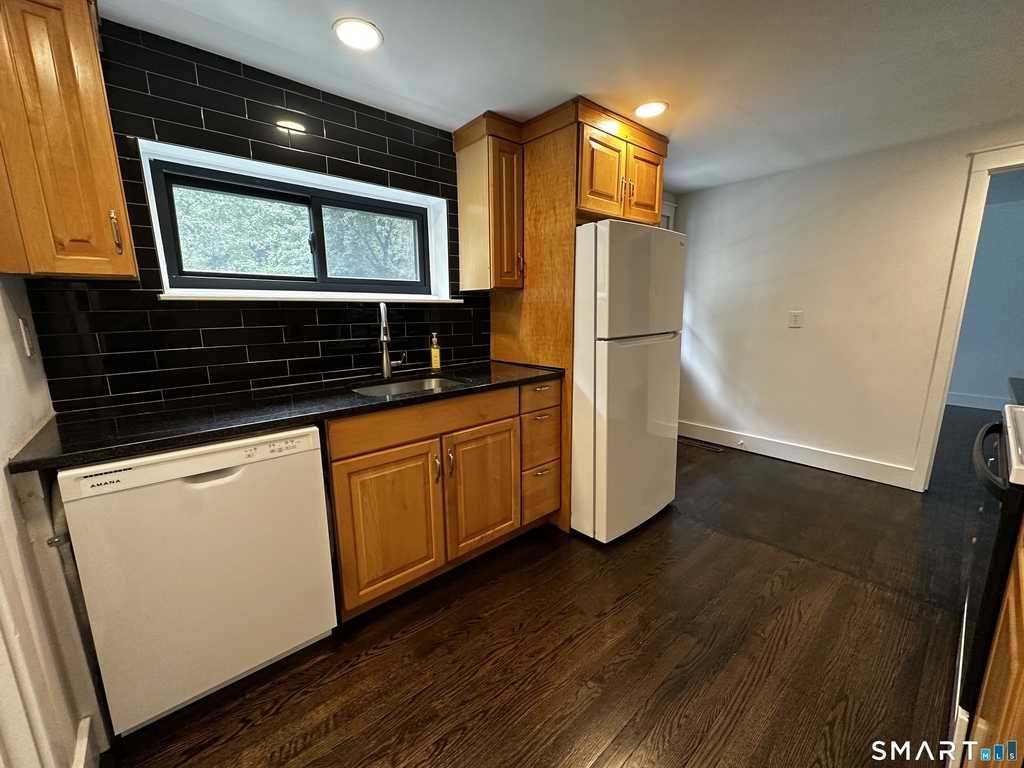 70 East Street - Photo 7