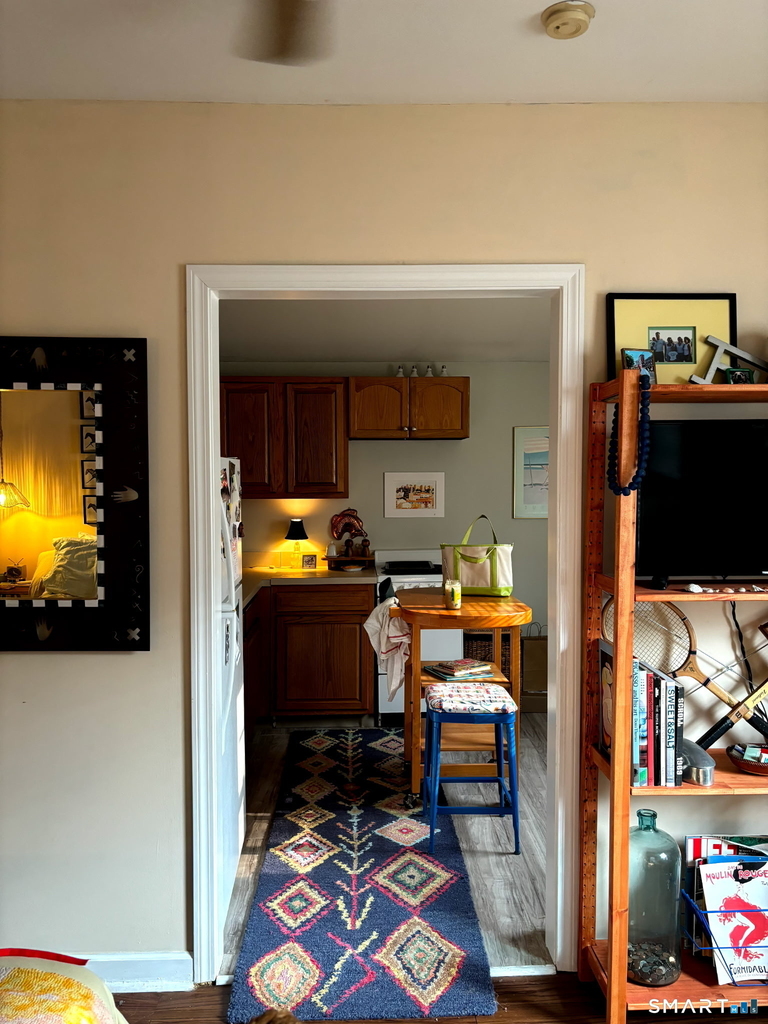 10 East Avenue - Photo 8