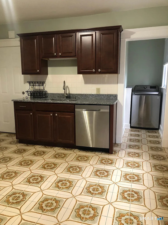 73 Anderson Avenue - Photo 6
