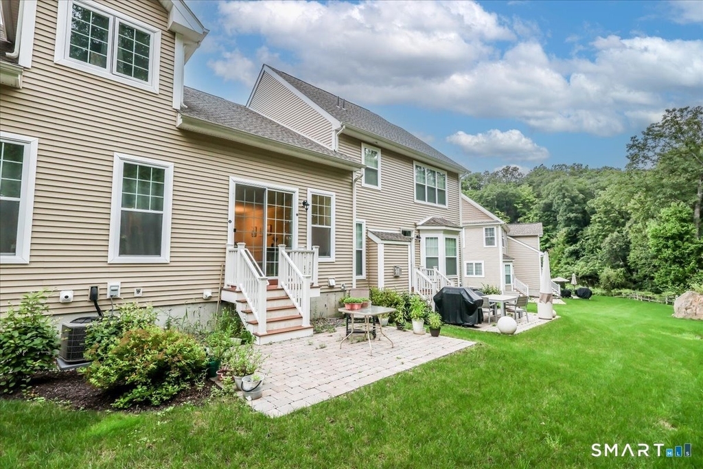 18 Hunting Ridge Lane - Photo 32