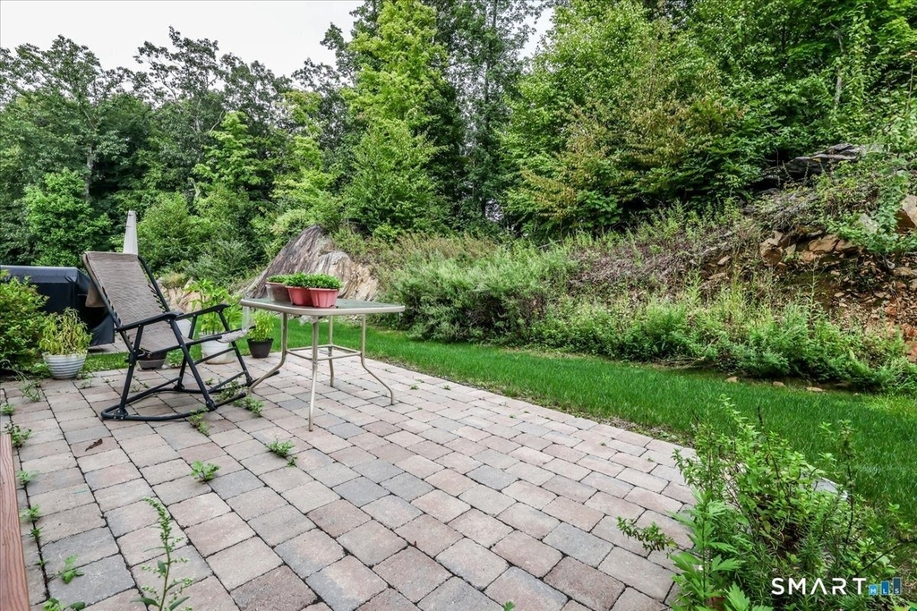 18 Hunting Ridge Lane - Photo 35