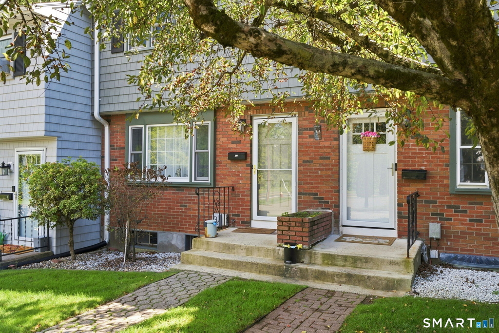 12 Towne House Lane - Photo 2