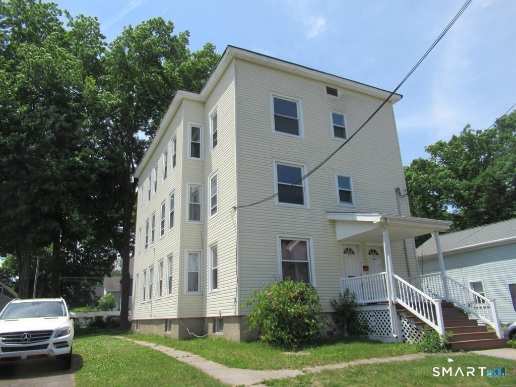 119 Tulip Street - Photo 0