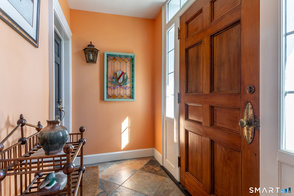 48 Old Middle Street - Photo 3