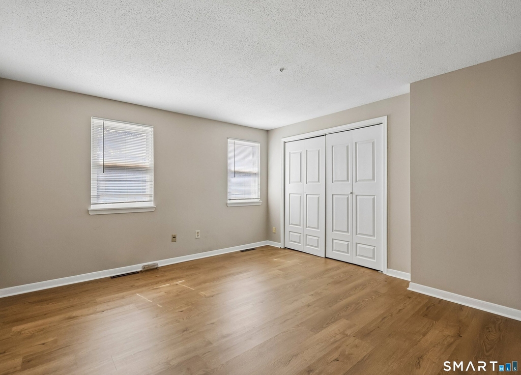 1 Gate Lane - Photo 11