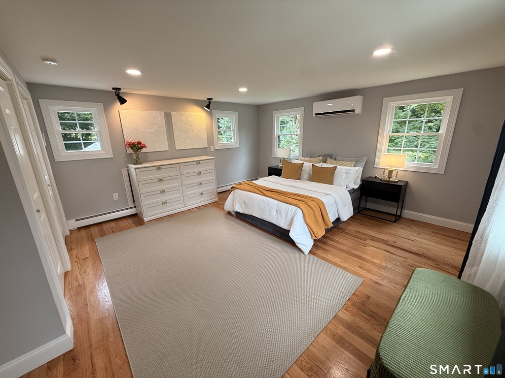 20 Hydelor Avenue - Photo 2