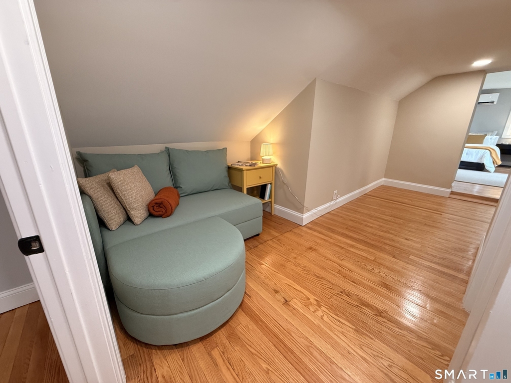 20 Hydelor Avenue - Photo 9