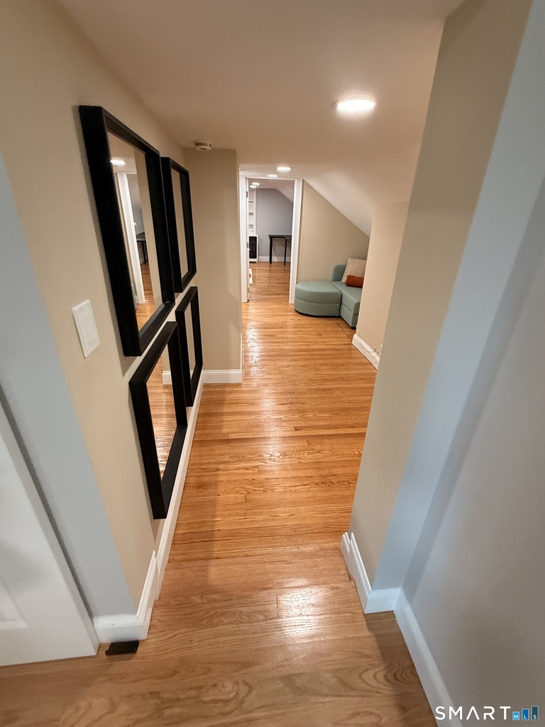 20 Hydelor Avenue - Photo 5