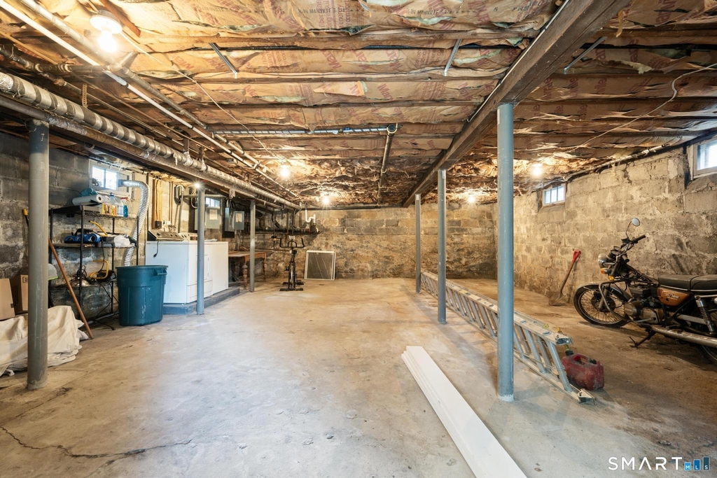 11-13 Hull Street - Photo 21