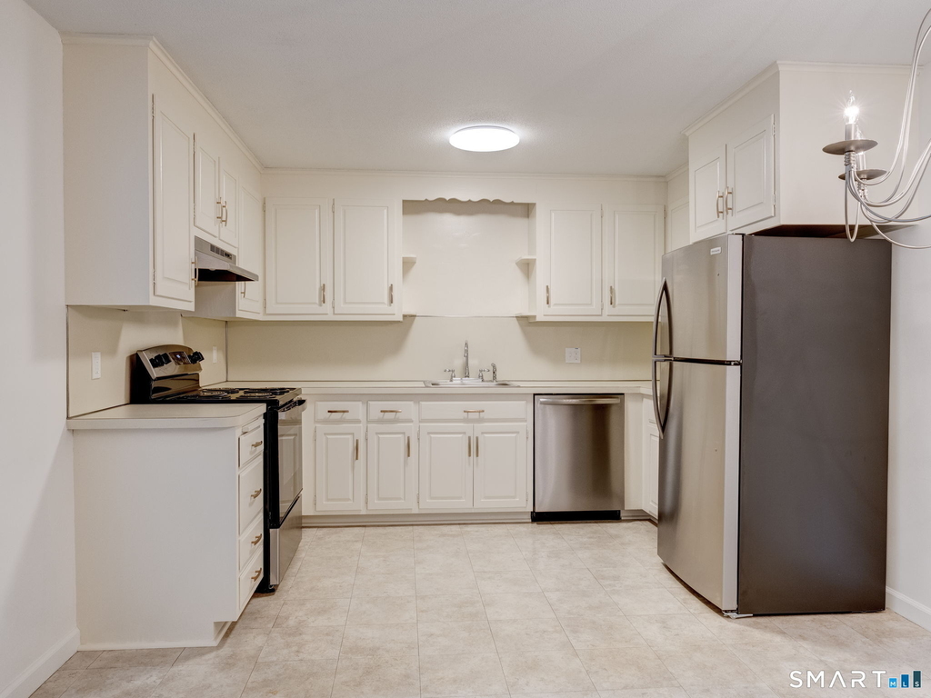 54 Oak Street - Photo 5