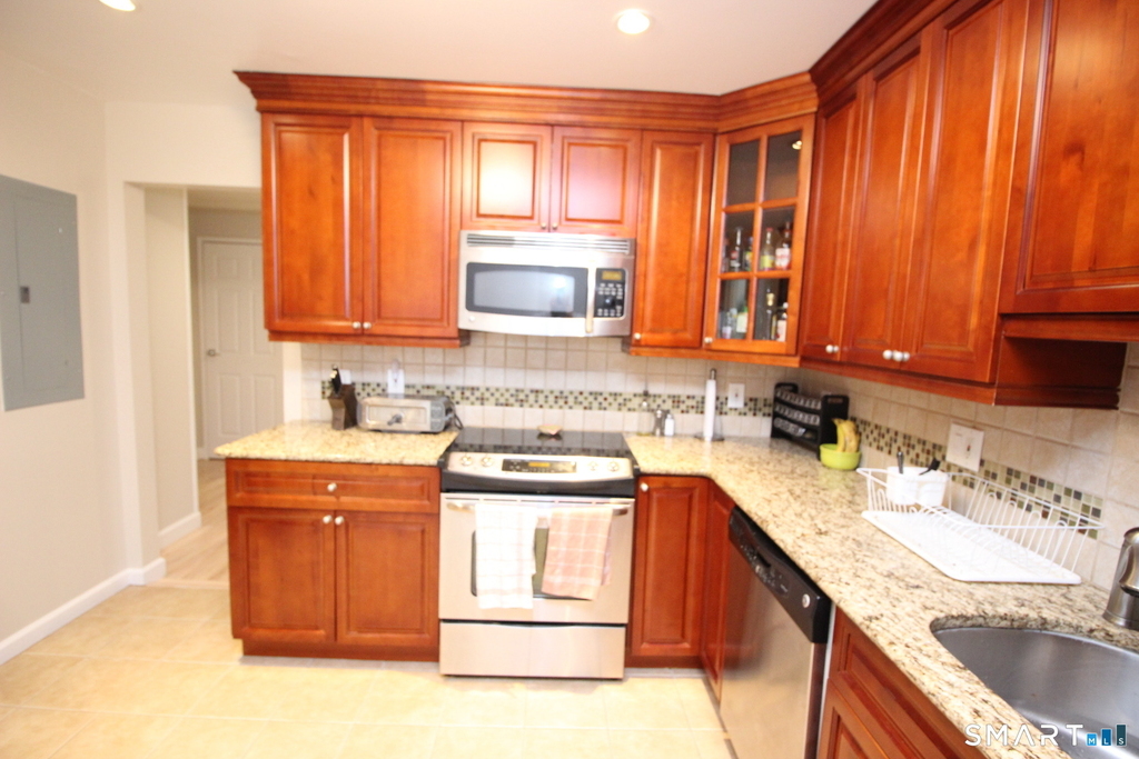 30 Maple Tree Avenue - Photo 7