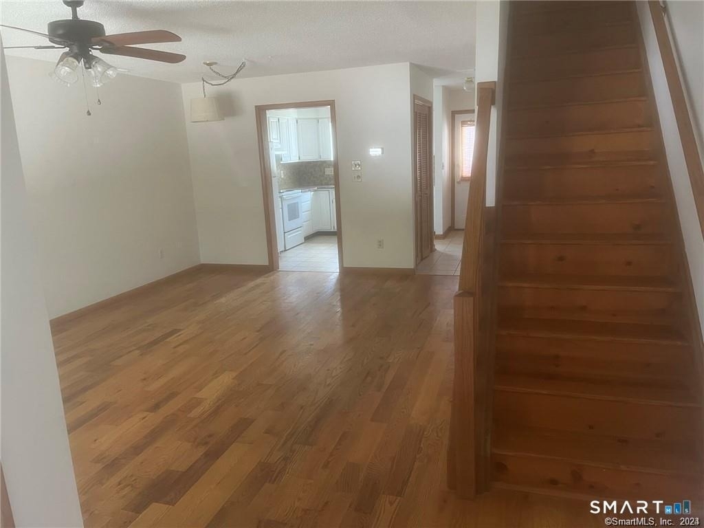 10 Macintosh Lane - Photo 2