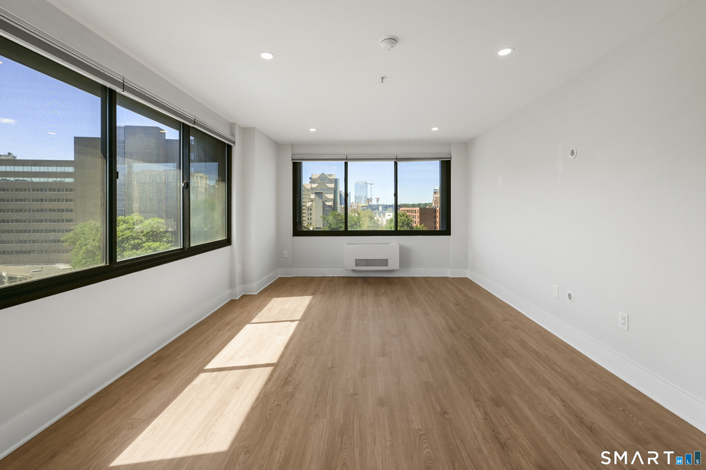 300 Broad Street - Photo 10