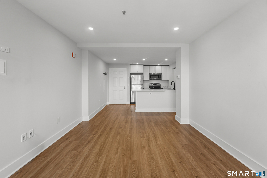 300 Broad Street - Photo 8