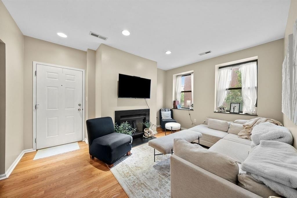 5611 Elmer Street - Photo 5