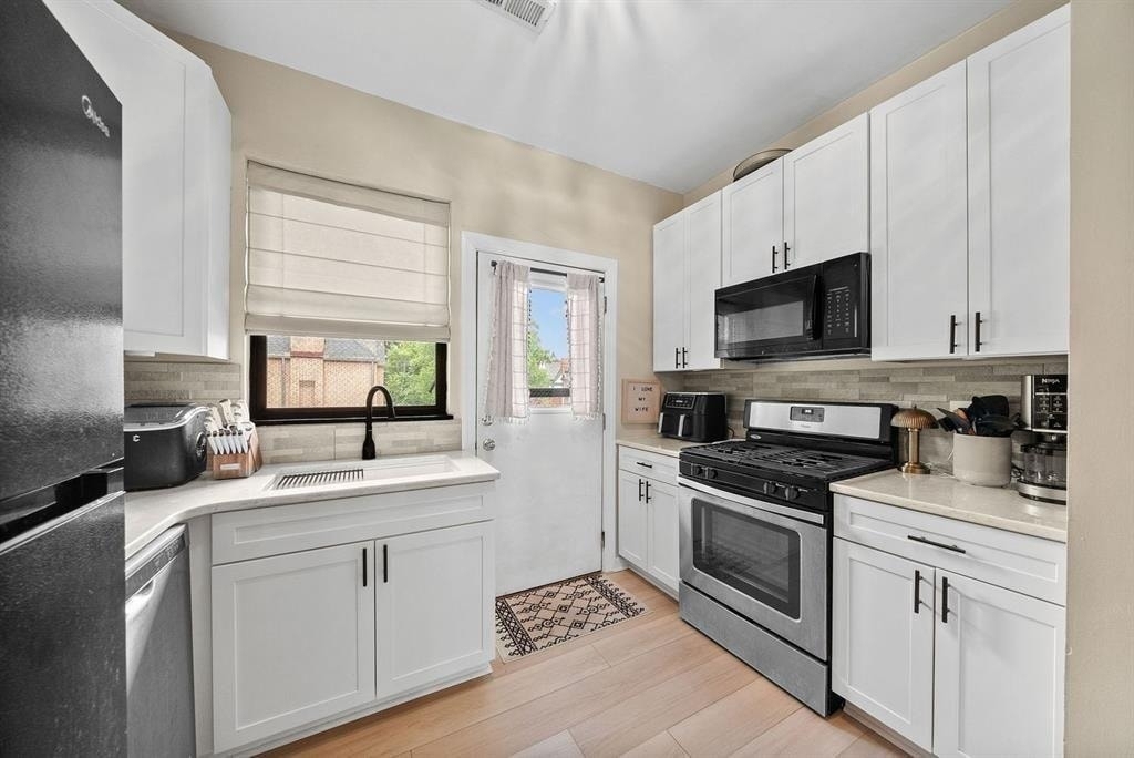 5611 Elmer Street - Photo 14