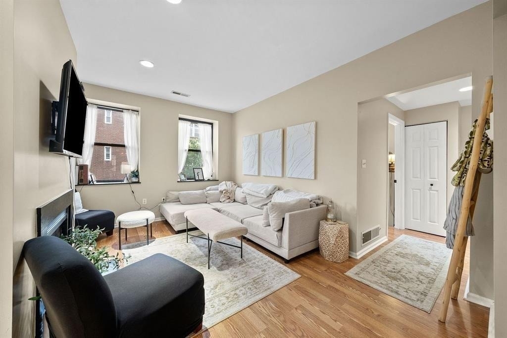 5611 Elmer Street - Photo 6