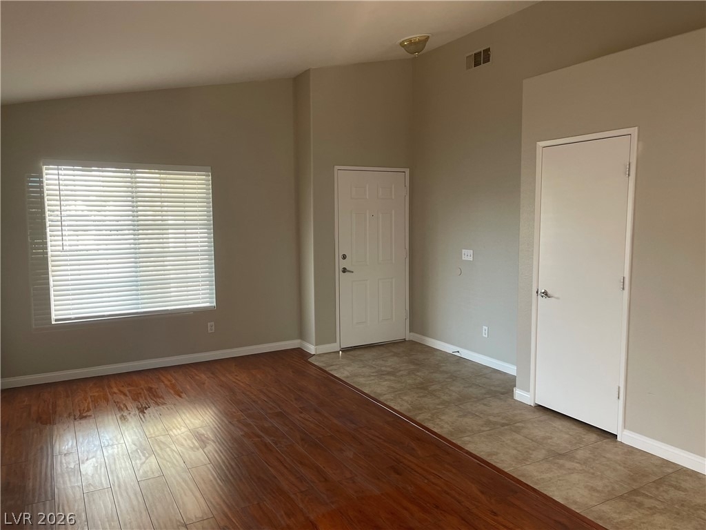 4805 White Aspen Avenue - Photo 2