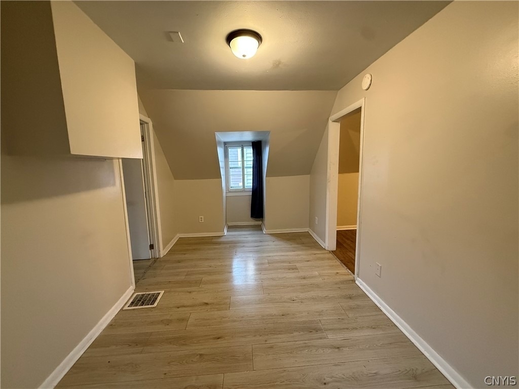 708 E Laurel Street - Photo 4