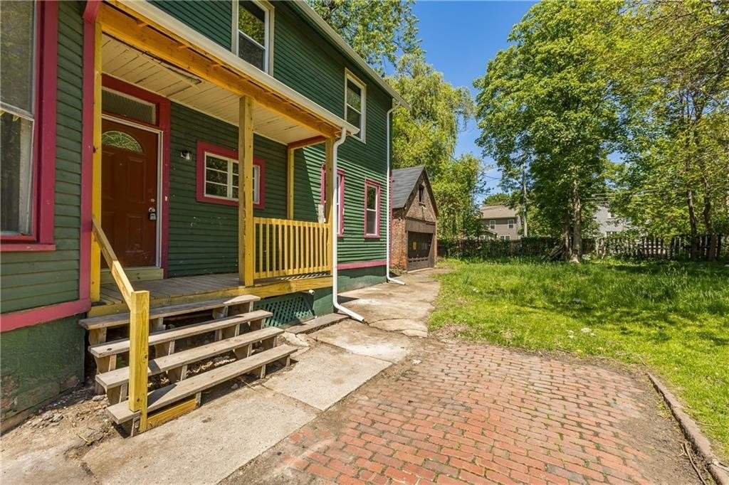 268 Lyndhurst Street - Photo 8