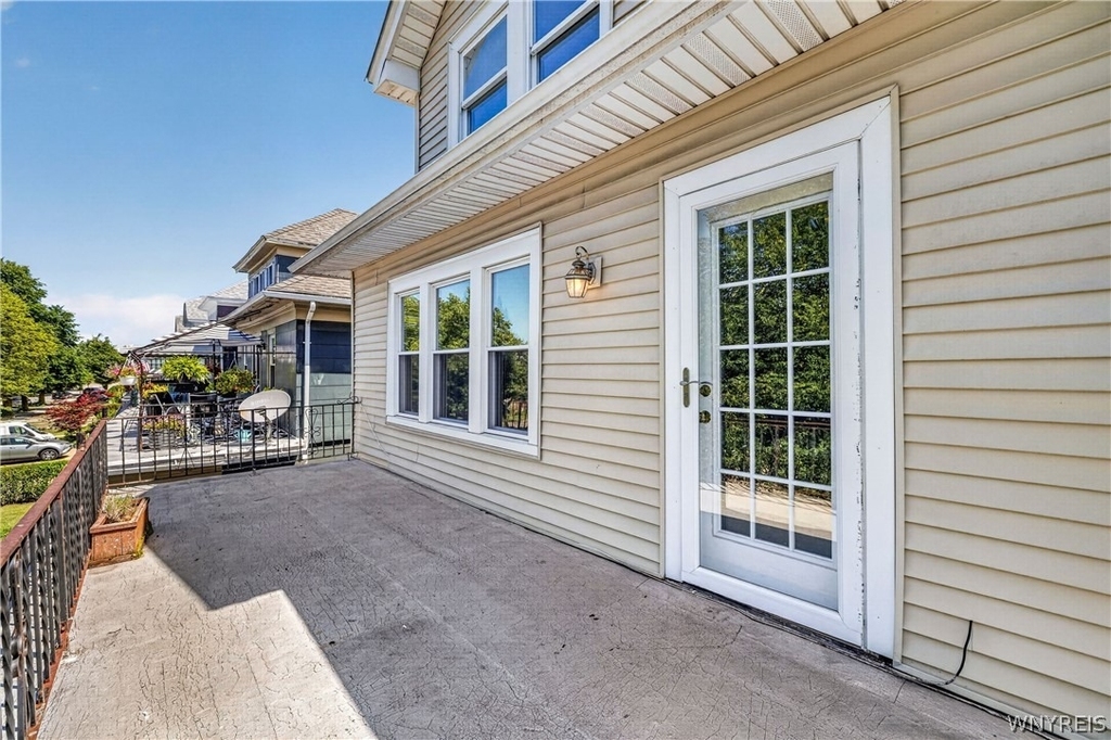 41 Crestwood Avenue - Photo 13