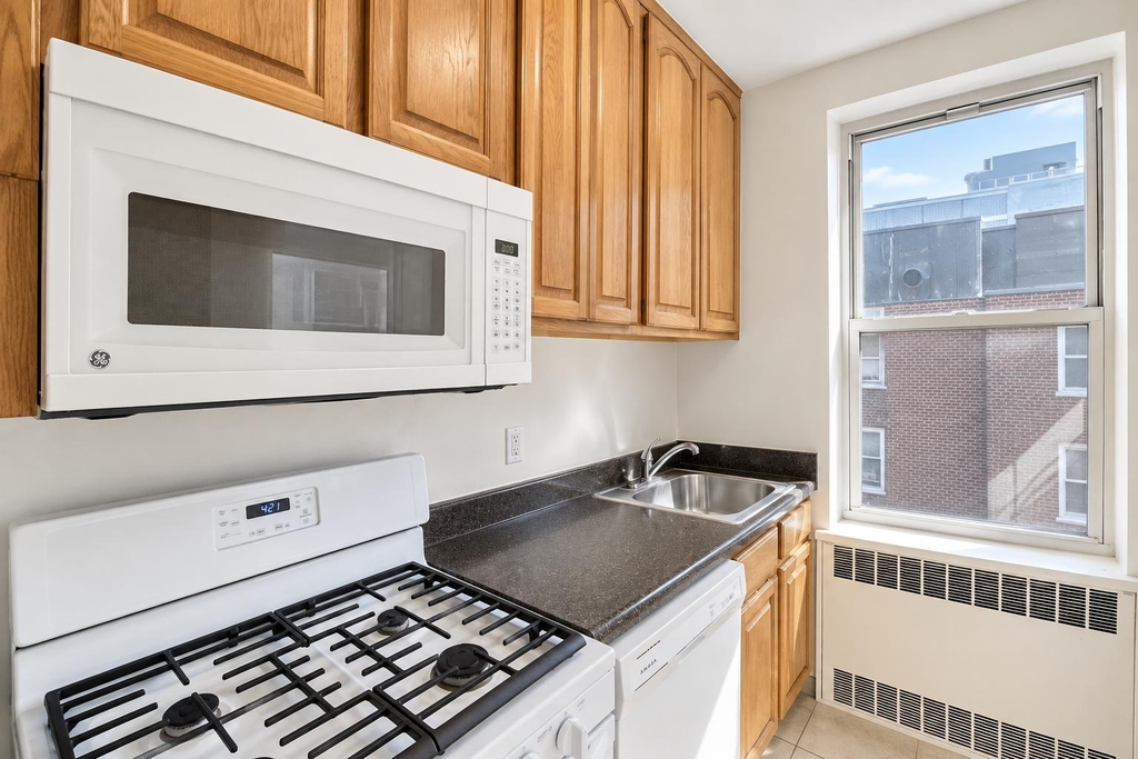 500 Kappock Street - Photo 10