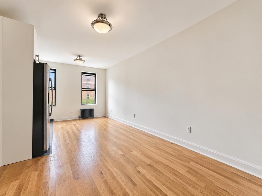 660 Fort Washington Avenue - Photo 3