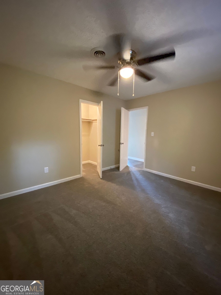 105 Howell Way - Photo 5