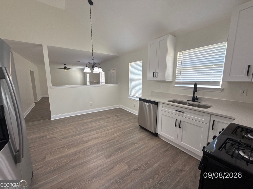 1664 Zacharys Way - Photo 2