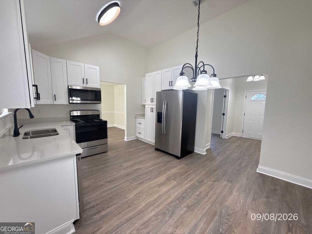 1664 Zacharys Way - Photo 3