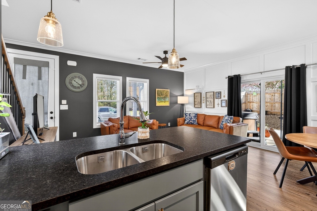 201 Marshall Street - Photo 15