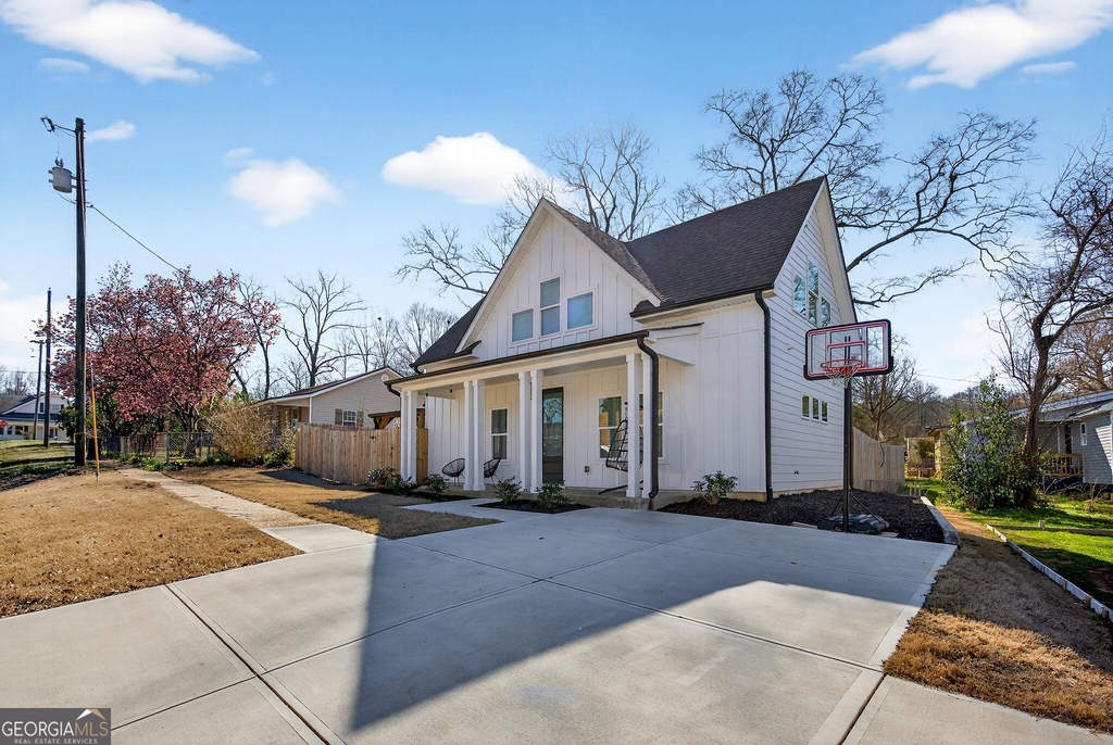 201 Marshall Street - Photo 1