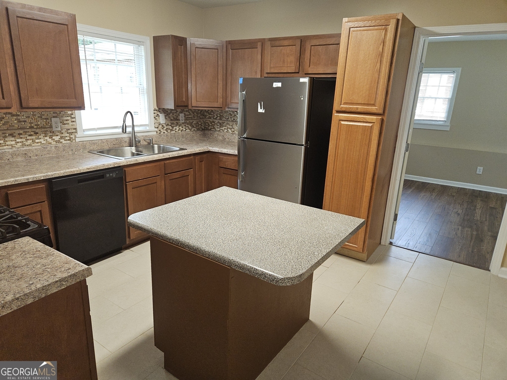 3202 Benjamin E Mays Drive Sw - Photo 6