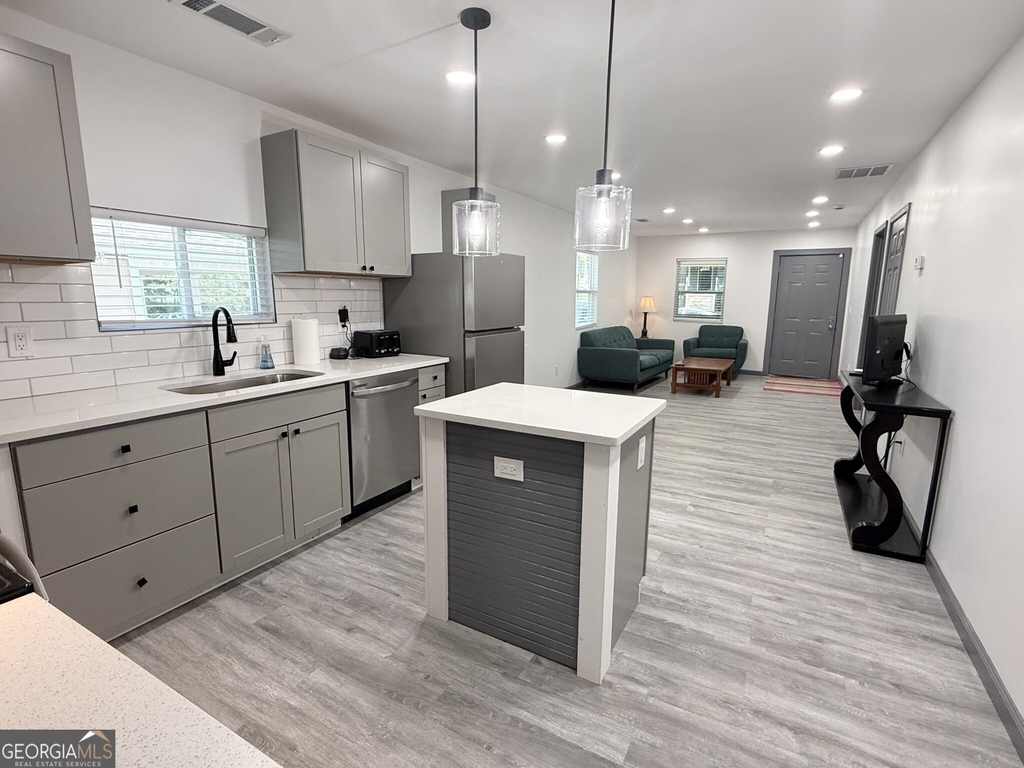 1477 Olive Street Sw - Photo 3