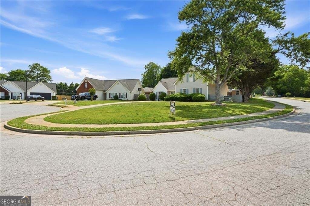 35 Shenandoah Drive - Photo 1