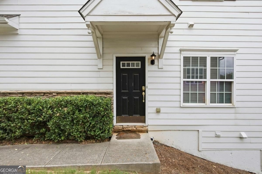 1923 Hoods Fort Circle Nw - Photo 4
