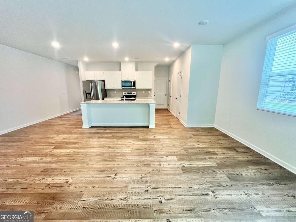 5129 Sidney Square - Photo 3