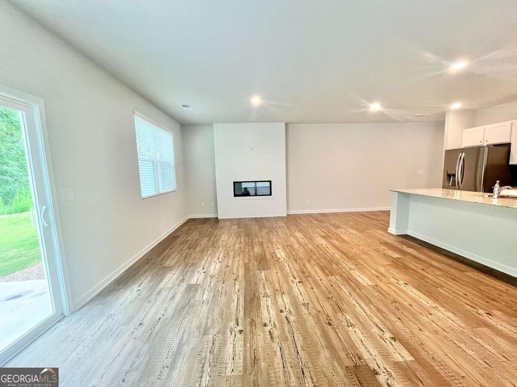 5129 Sidney Square - Photo 2