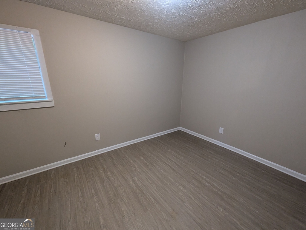 242 Rustwood Drive - Photo 4