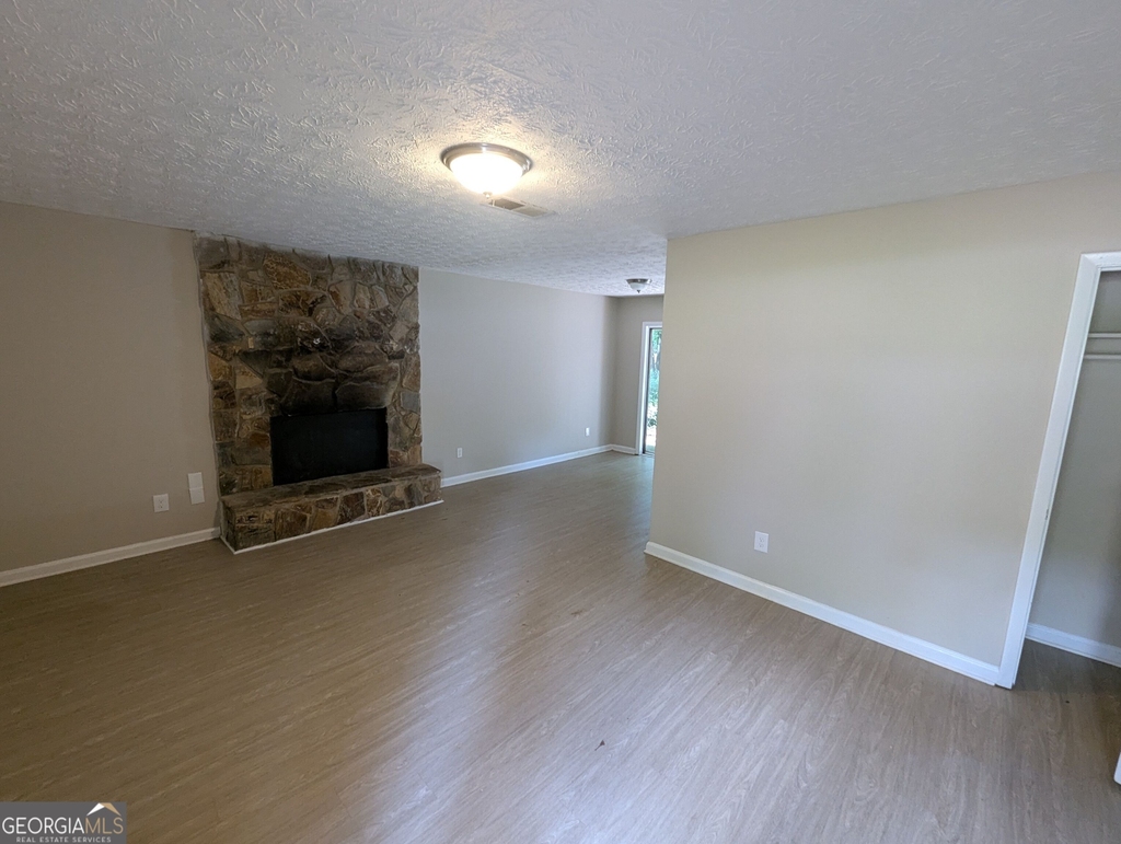 242 Rustwood Drive - Photo 2