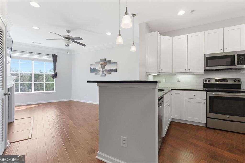 10 Perimeter Summi Boulevard Ne - Photo 1