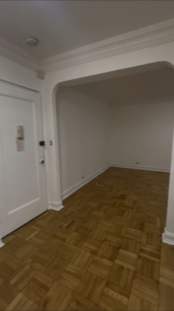  York Avenue Upper East - Photo 1