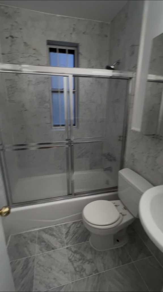  York Avenue Upper East - Photo 4