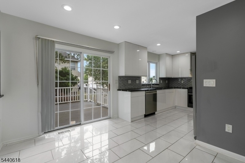 450 Vanderveer Rd - Photo 10