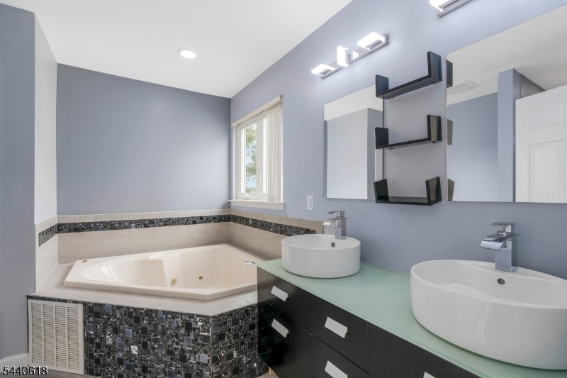450 Vanderveer Rd - Photo 22