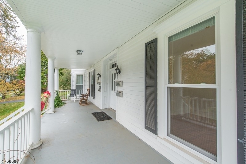 55 Madison St - Photo 1