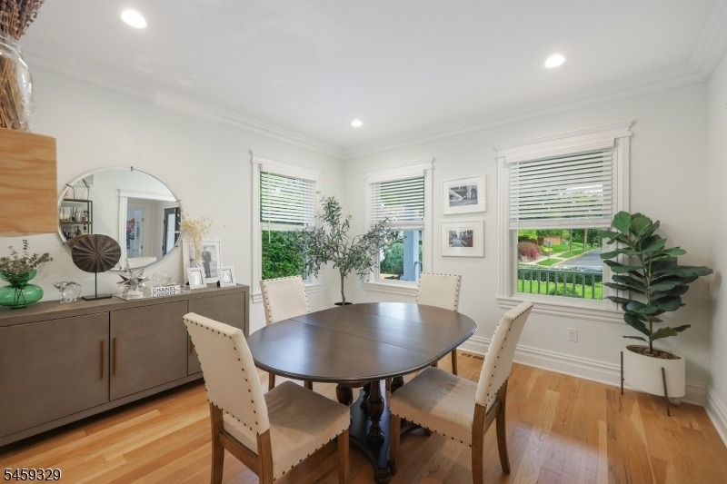 321 Elm Street, Unit A - Photo 12