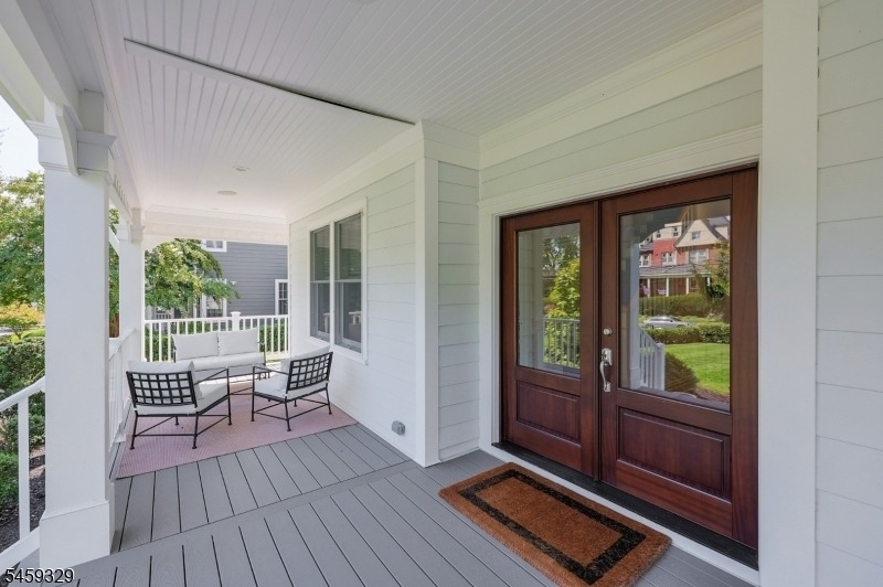 321 Elm Street, Unit A - Photo 5